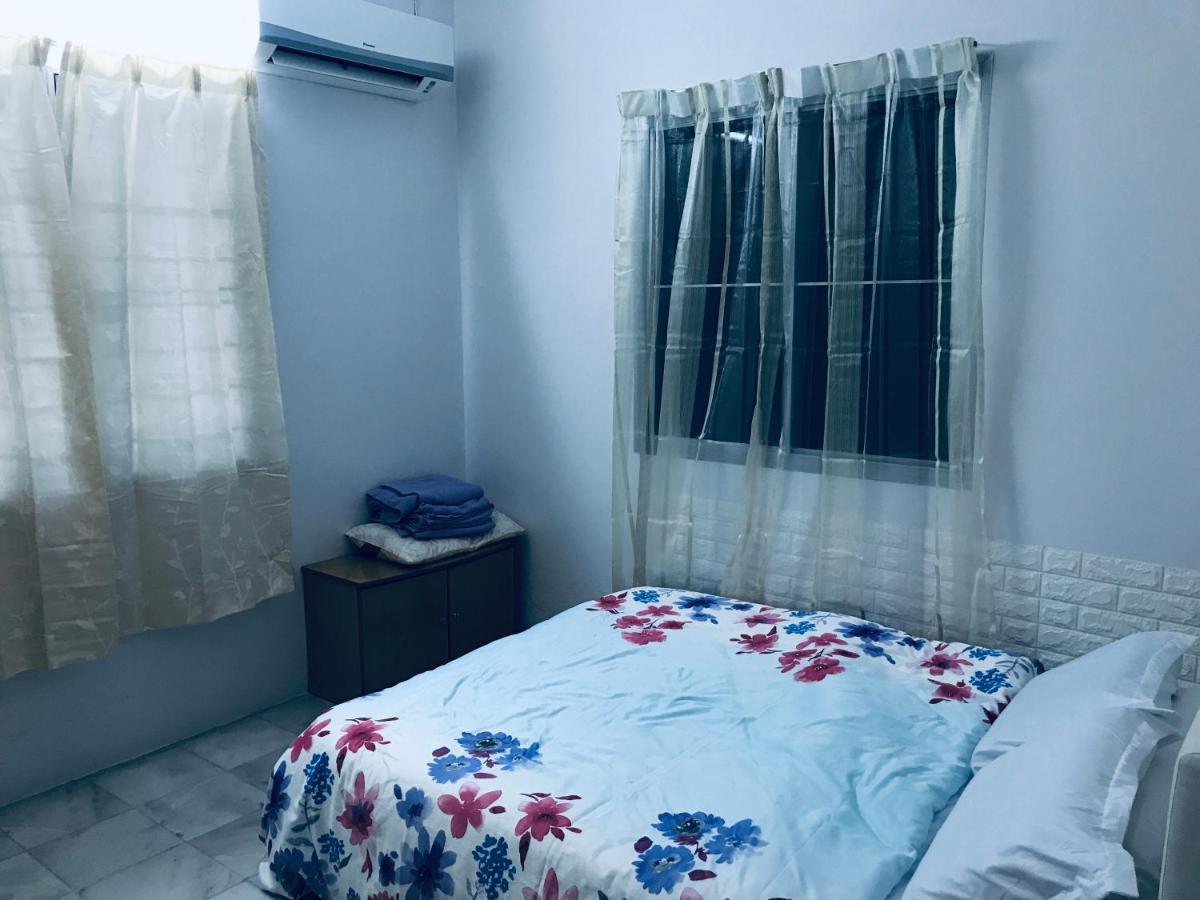 Cozy And Comfortable Homestay In Sungai Siput Exterior photo